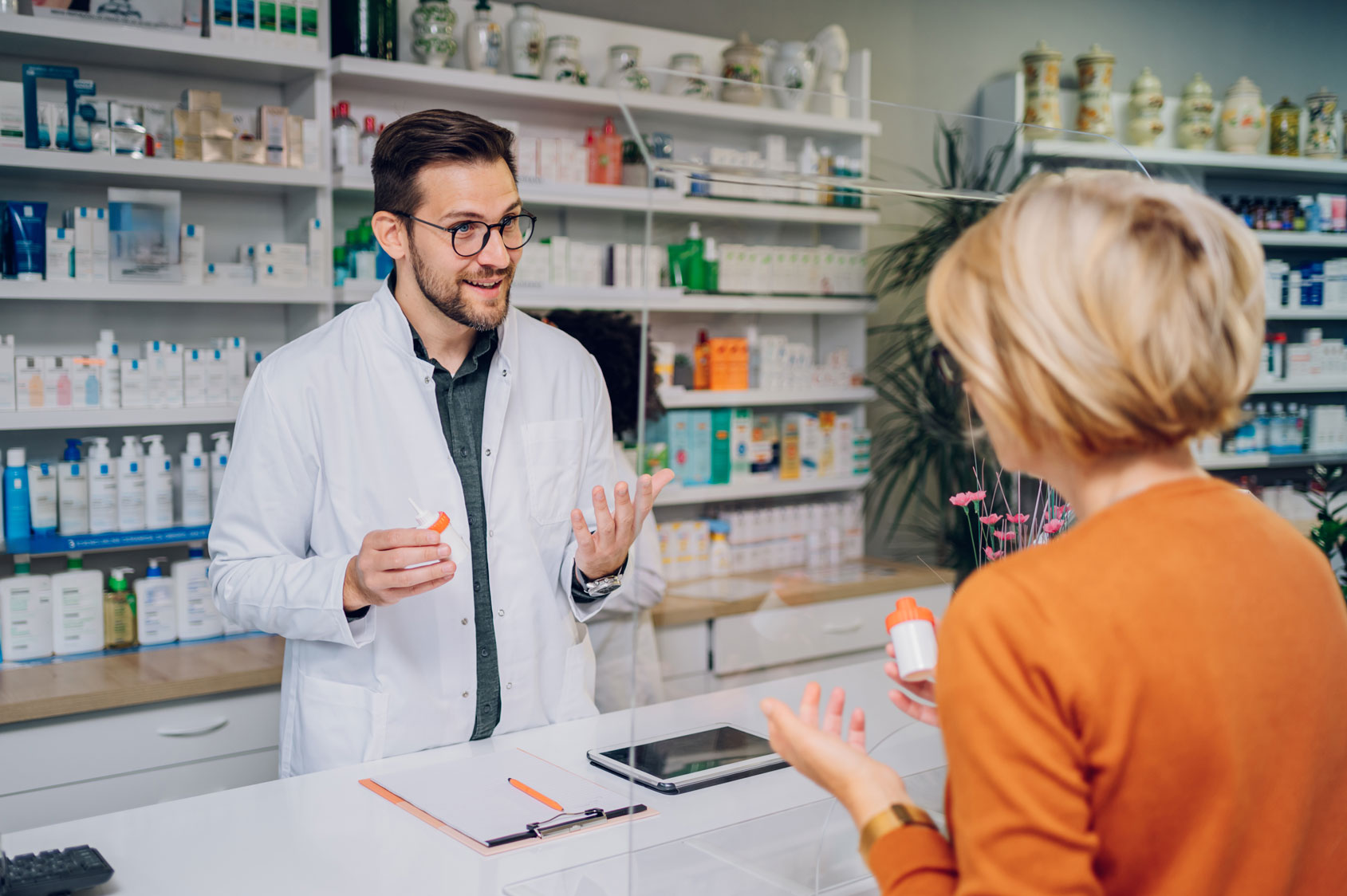 Farmacia Tesana - Tu vida, nuestra misión